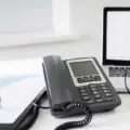 VoIP Or Traditional Phone Systems: Which Is Best For Your Call Center